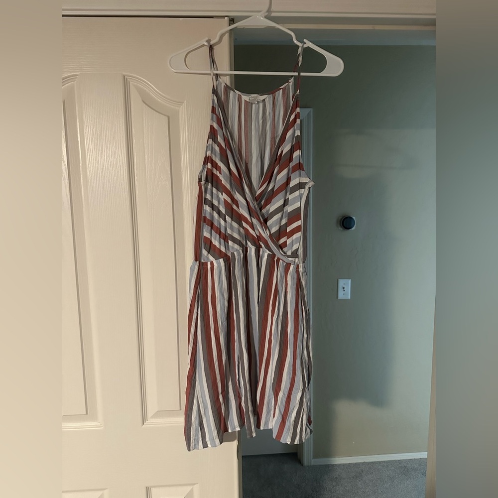 spaghetti strap vneck multicolor stripe women’s dress sz XL excellent condition!